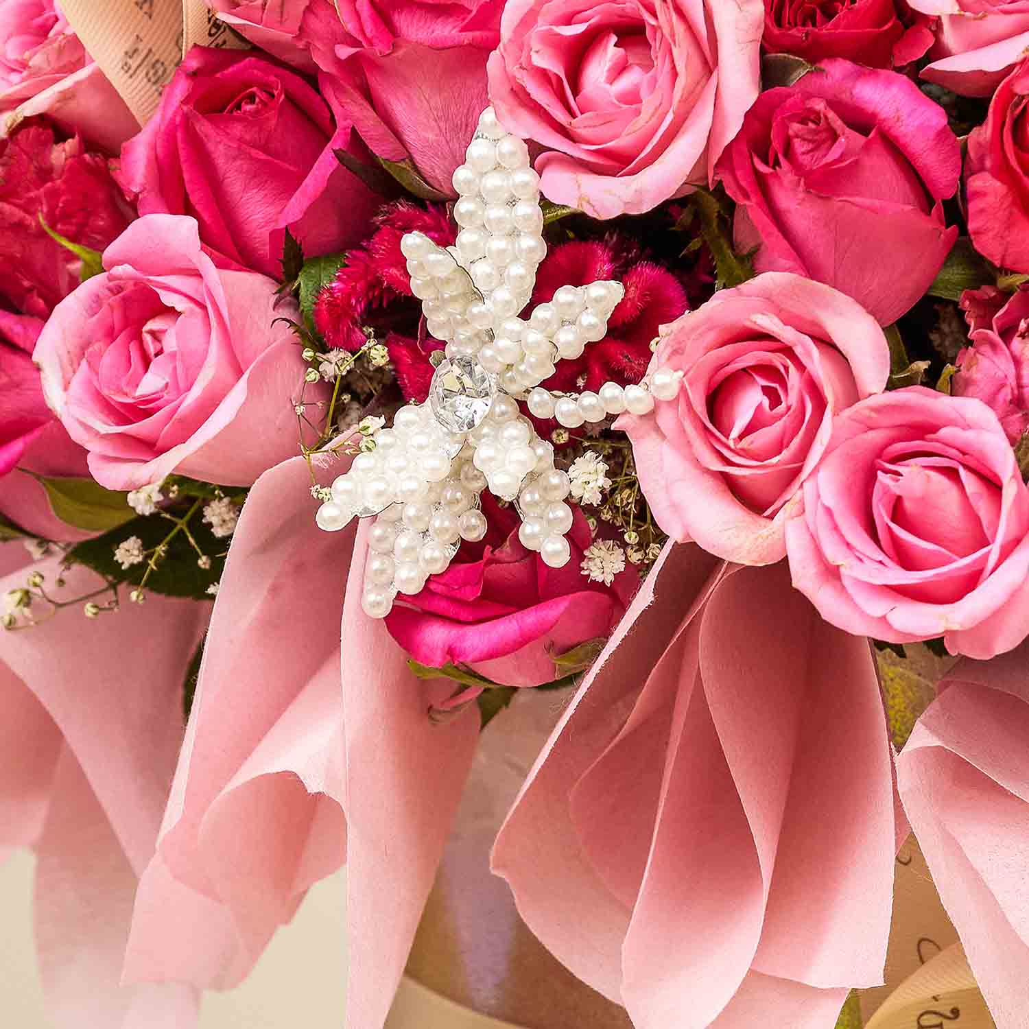 pink-blooms-in-box