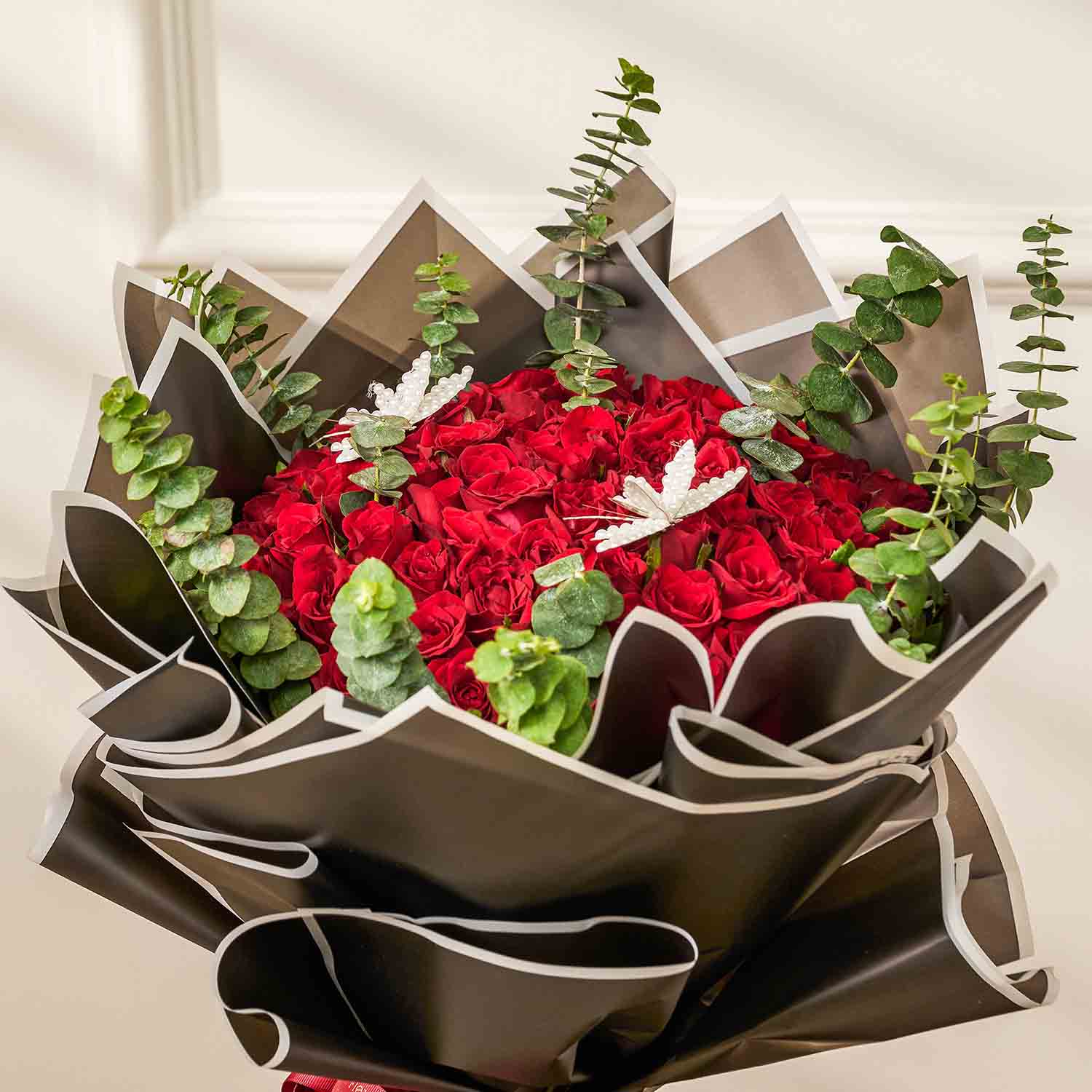 designer-red-roses